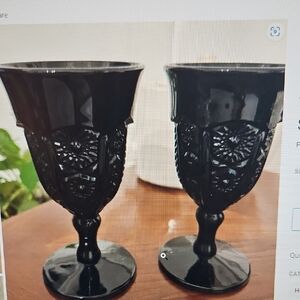 Elegant Black Goblet Set